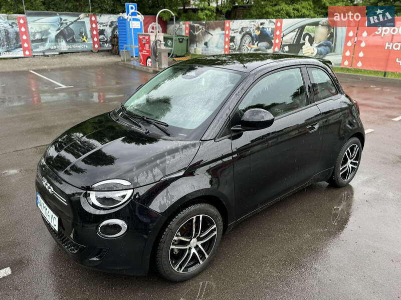 Хэтчбек Fiat 500e 2021 в Киеве