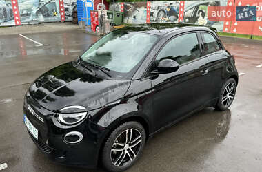 Хэтчбек Fiat 500e 2021 в 