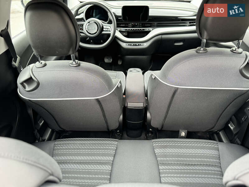 Хэтчбек Fiat 500e 2021 в Киеве