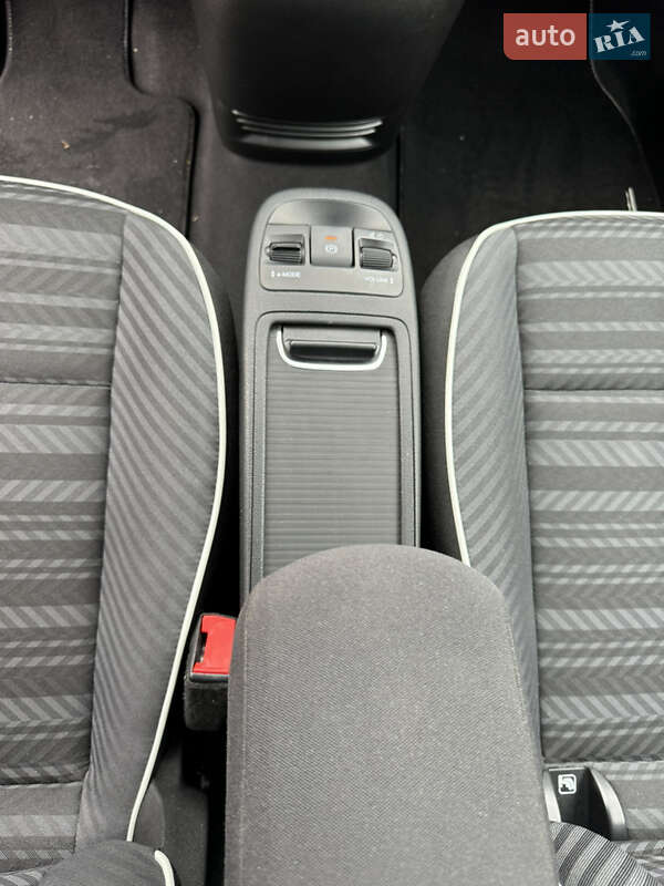 Хэтчбек Fiat 500e 2021 в Киеве