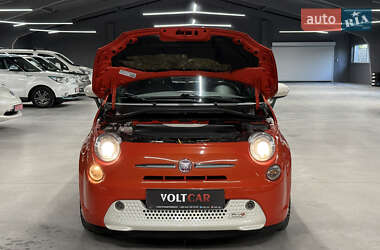 Хэтчбек Fiat 500e 2014 в 