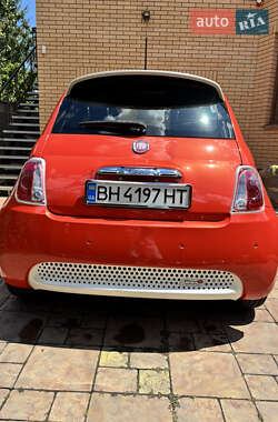 Хэтчбек Fiat 500e 2014 в 