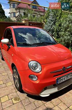 Хэтчбек Fiat 500e 2014 в 