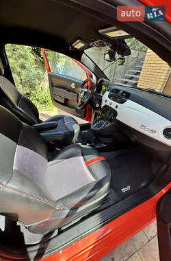Хэтчбек Fiat 500e 2014 в 