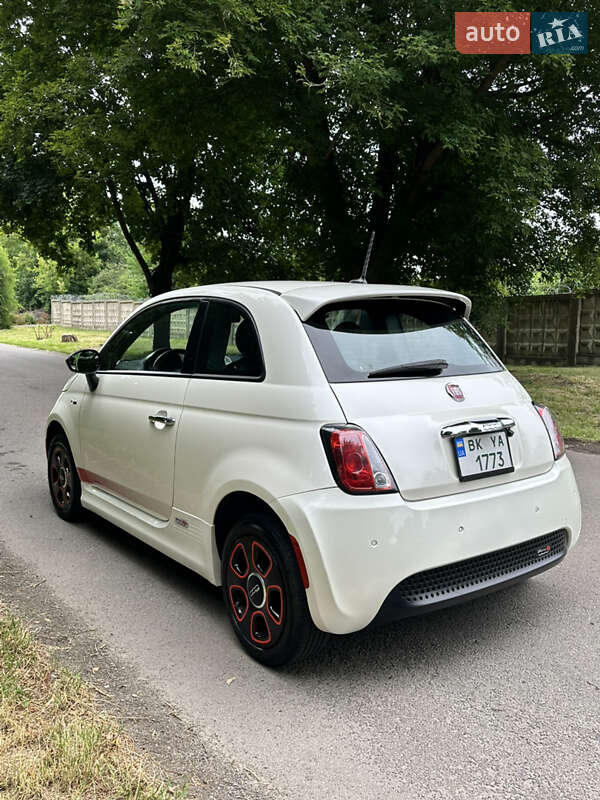 Хэтчбек Fiat 500e 2015 в Ровно