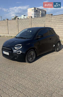 Хэтчбек Fiat 500e 2021 в 