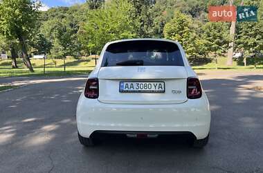 Хэтчбек Fiat 500e 2021 в 