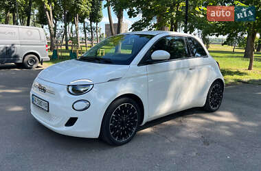 Хэтчбек Fiat 500e 2021 в 