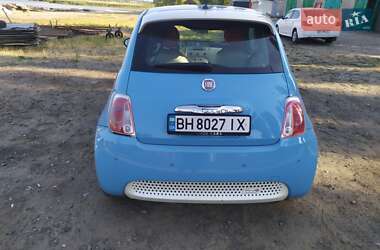 Хэтчбек Fiat 500e 2014 в 