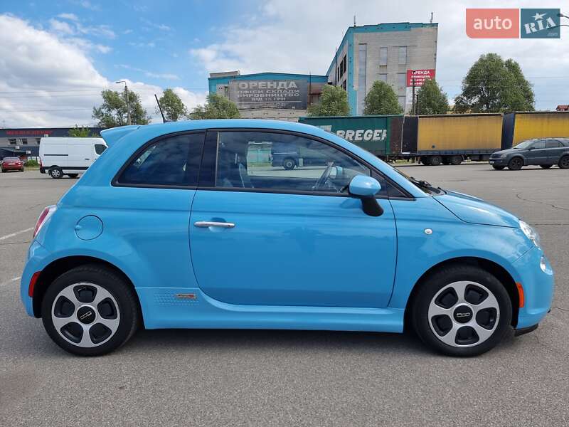 Хэтчбек Fiat 500e 2017 в Киеве