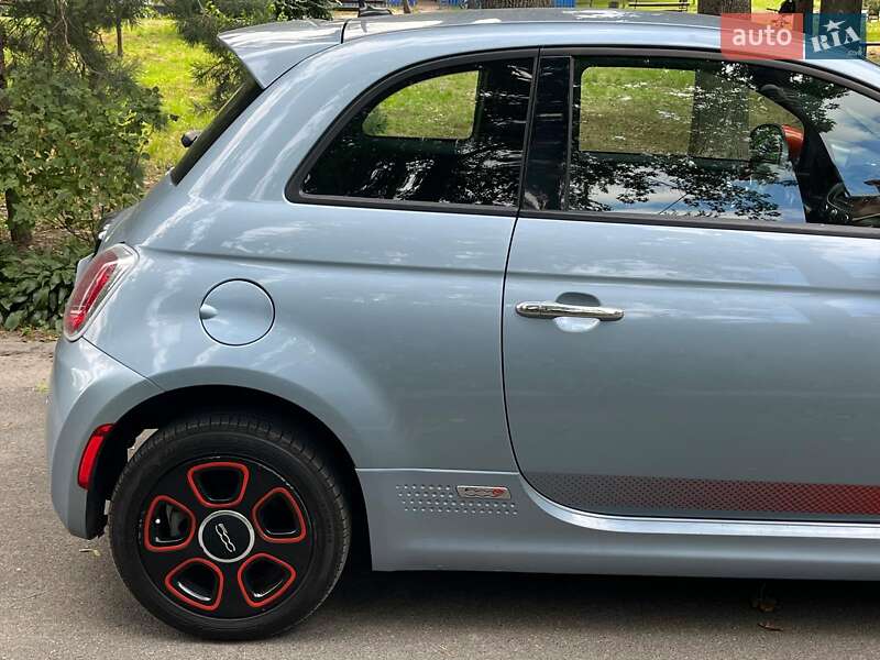 Хэтчбек Fiat 500e 2014 в Киеве
