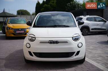 Хэтчбек Fiat 500e 2022 в 