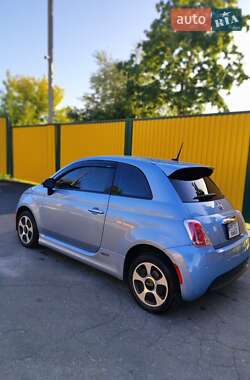 Хэтчбек Fiat 500e 2014 в 