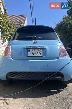 Хэтчбек Fiat 500e 2017 в 