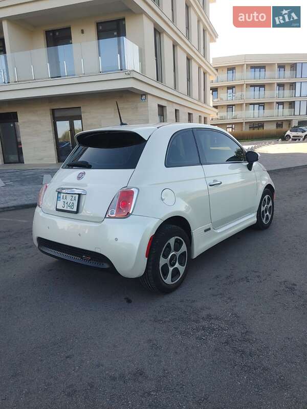 Хэтчбек Fiat 500e 2014 в Киеве
