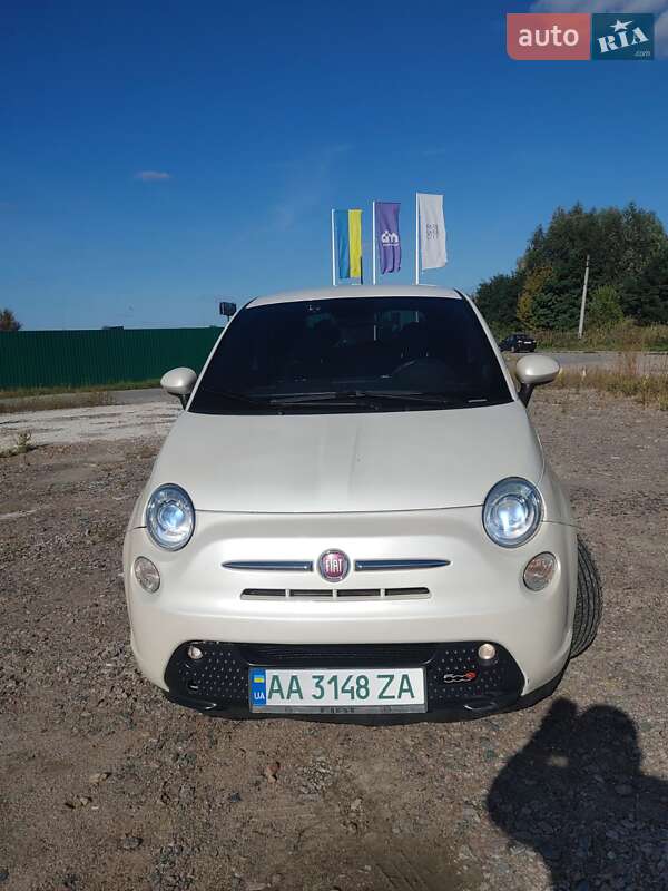 Хэтчбек Fiat 500e 2014 в Киеве