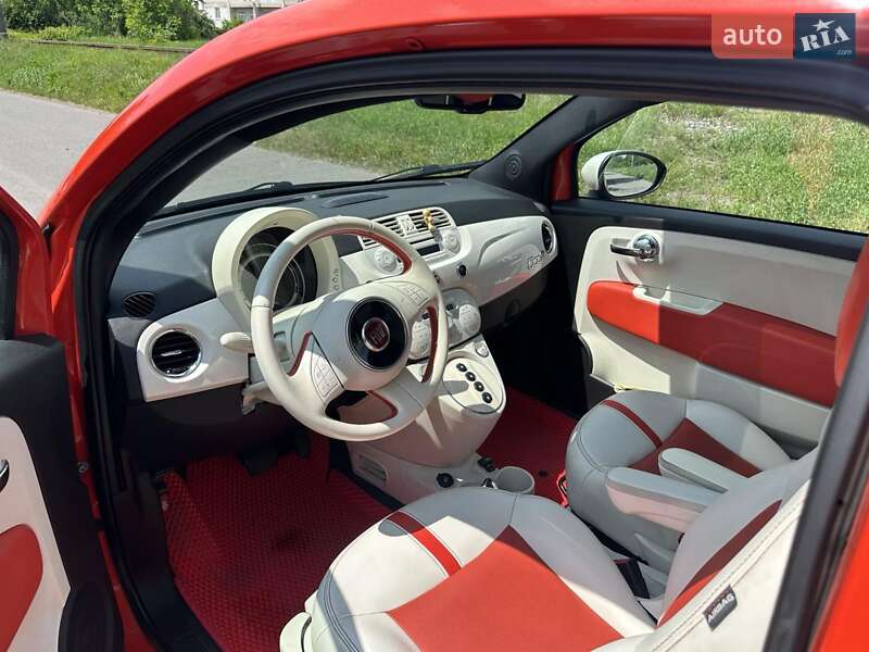 Хэтчбек Fiat 500e 2015 в 