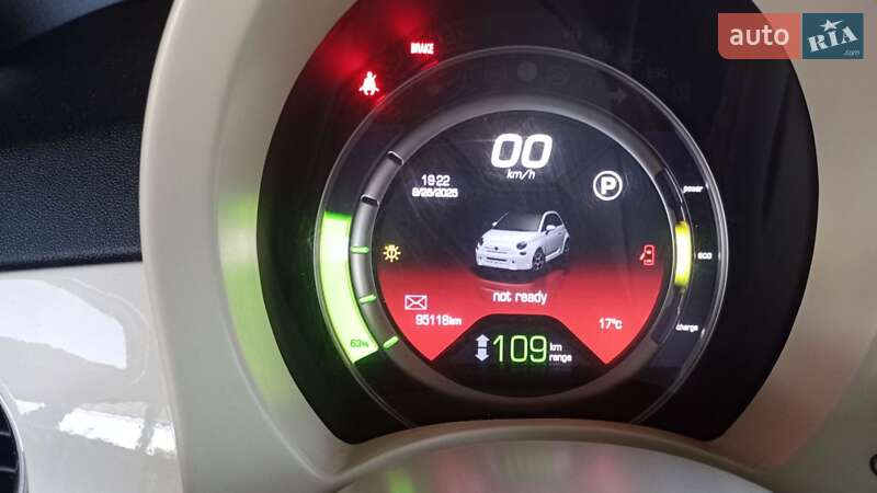 Хэтчбек Fiat 500e 2013 в Борисполе