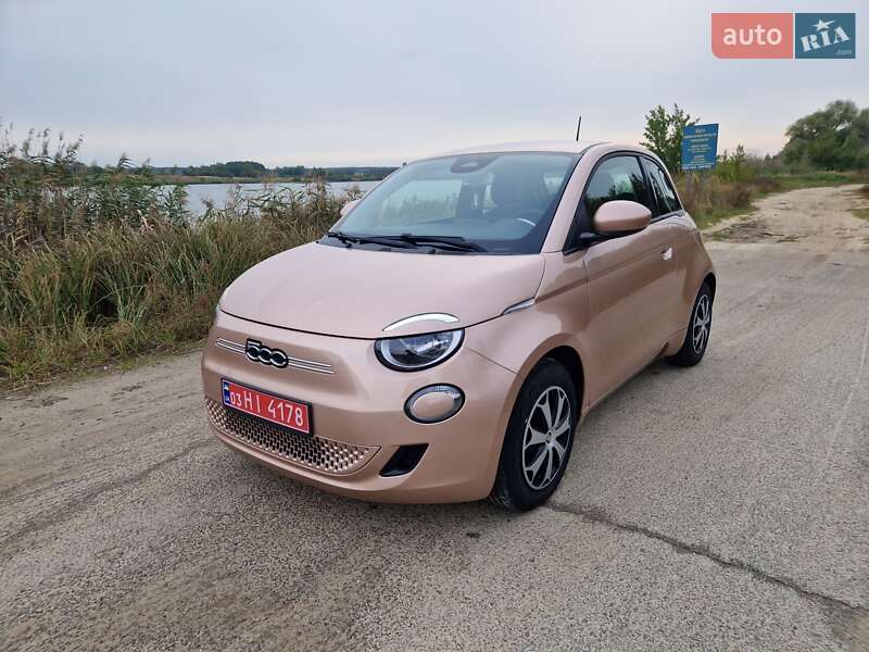Fiat 500e 2021