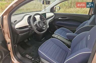 Хэтчбек Fiat 500e 2021 в 