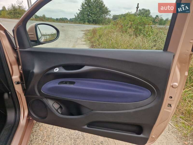 Хэтчбек Fiat 500e 2021 в Киеве