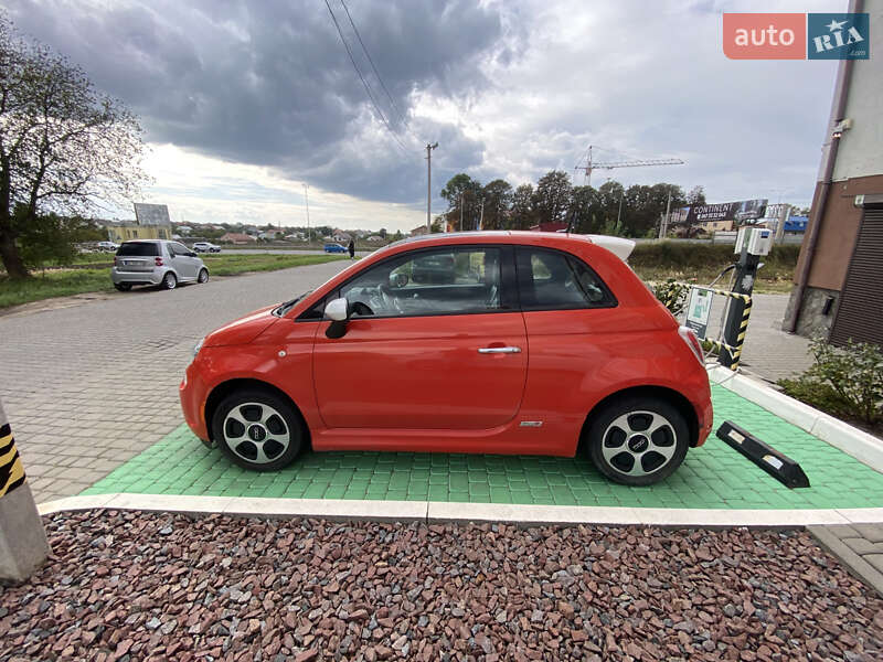 Хэтчбек Fiat 500e 2015 в Львове