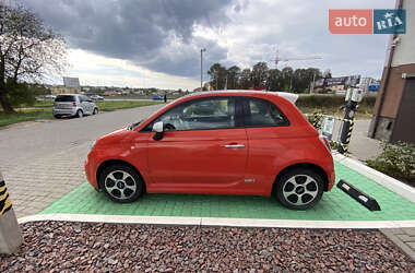 Хэтчбек Fiat 500e 2015 в 