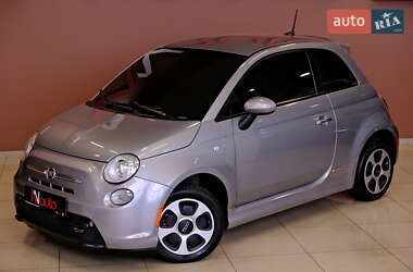 Хэтчбек Fiat 500e 2015 в 