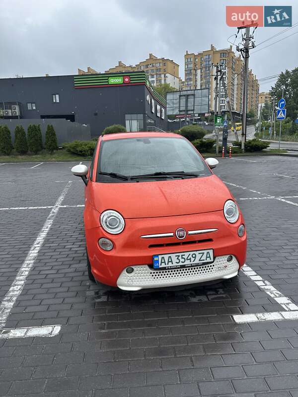 Хэтчбек Fiat 500e 2016 в Киеве