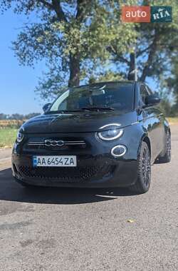 Хэтчбек Fiat 500e 2021 в 