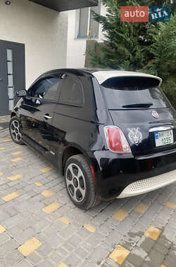Хэтчбек Fiat 500e 2013 в 