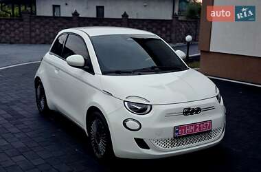 Хэтчбек Fiat 500e 2023 в Дубно