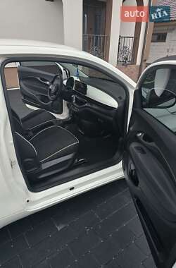 Хетчбек Fiat 500e 2023 в Дубні
