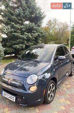 Хетчбек Fiat 500e 2016 в  фото 6 Хетчбек Fiat 500e 2016 в