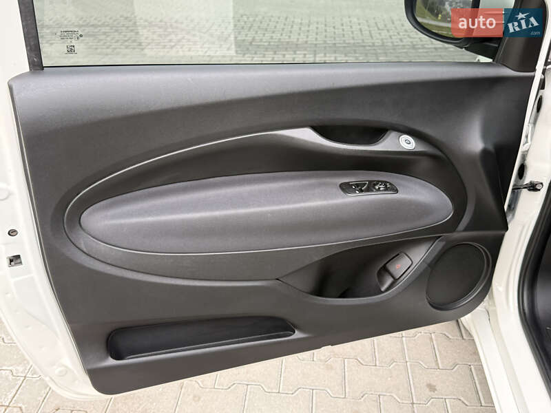 Хетчбек Fiat 500e 2023 в Тернополі