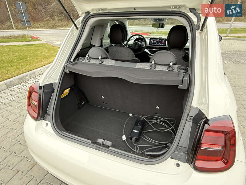 Хетчбек Fiat 500e 2023 в Тернополі