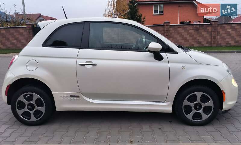 Хэтчбек Fiat 500e 2013 в Луцке фото 2 Хэтчбек Fiat 500e 2013 в Луцке
