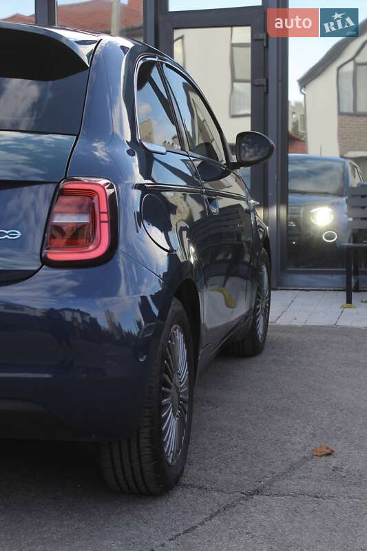 Хетчбек Fiat 500e 2020 в Києві фото 12 Хетчбек Fiat 500e 2020 в Києві