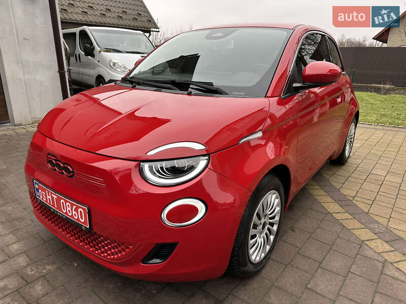 Хэтчбек Fiat 500e 2022 в Дубно