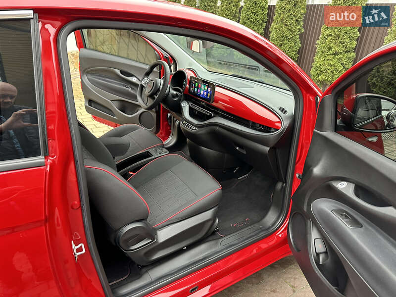 Хэтчбек Fiat 500e 2022 в Дубно