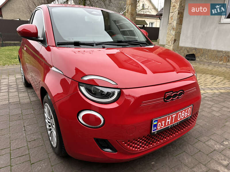 Хэтчбек Fiat 500e 2022 в Дубно