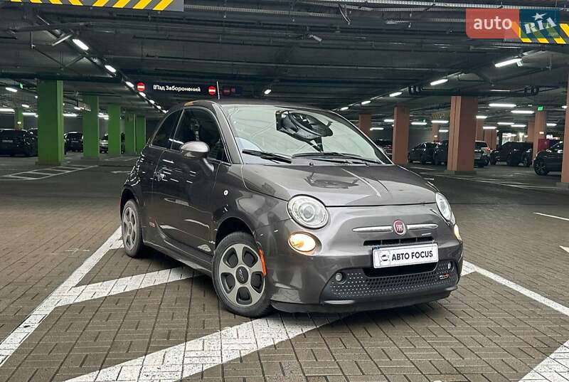 Fiat 500e 2017 Fiat 500e 2017