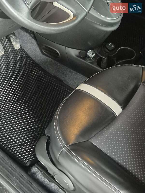 Хэтчбек Fiat 500e 2015 в Калиновке фото 22 Хэтчбек Fiat 500e 2015 в Калиновке