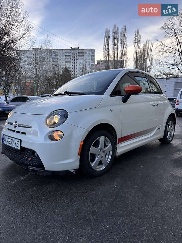 2015 Fiat 500E, VIN 3C3CFFGE8FT732828:plate — фото 1 (autoria)