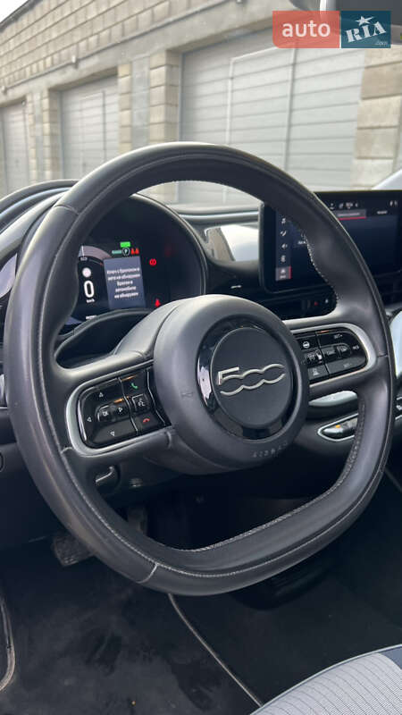 Хэтчбек Fiat 500e 2021 в Черноморске
