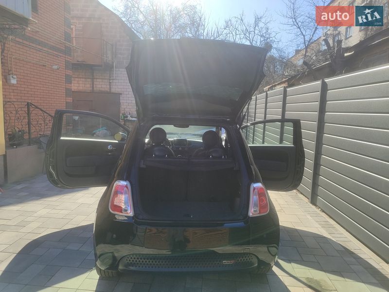 Хэтчбек Fiat 500e 2017 в Черкассах