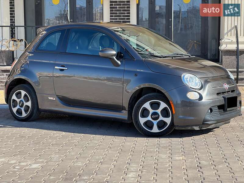 Хетчбек Fiat 500e 2015 в Києві