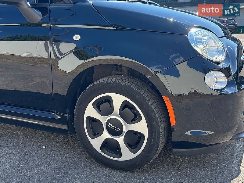 Fiat 500e, фото из объявления