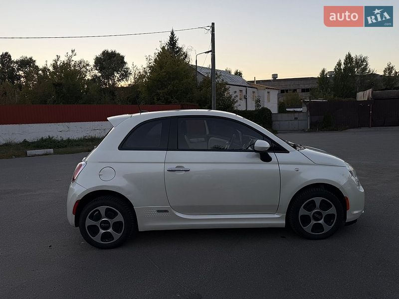 Хэтчбек Fiat 500e 2016 в Киеве