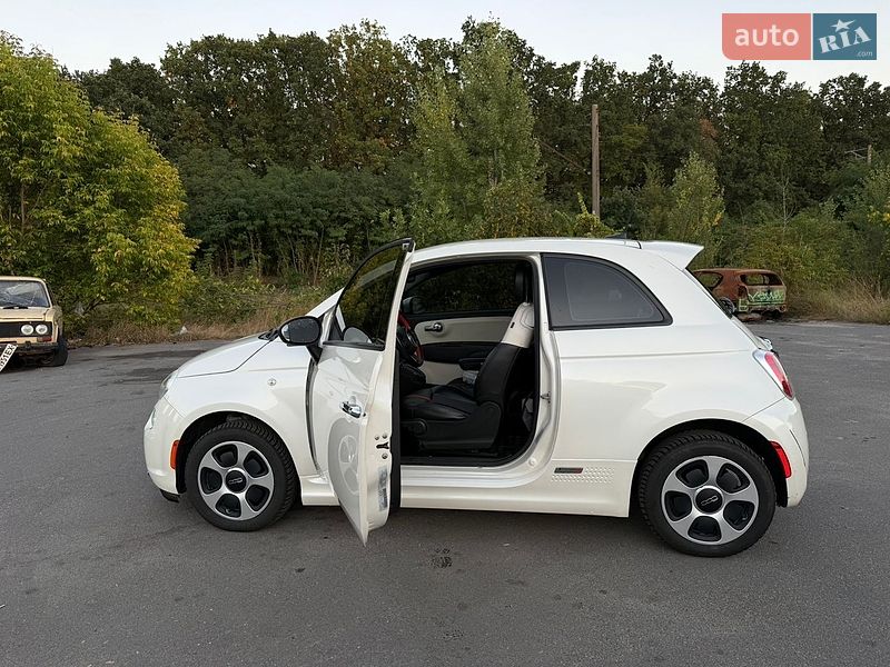 Хэтчбек Fiat 500e 2016 в Киеве